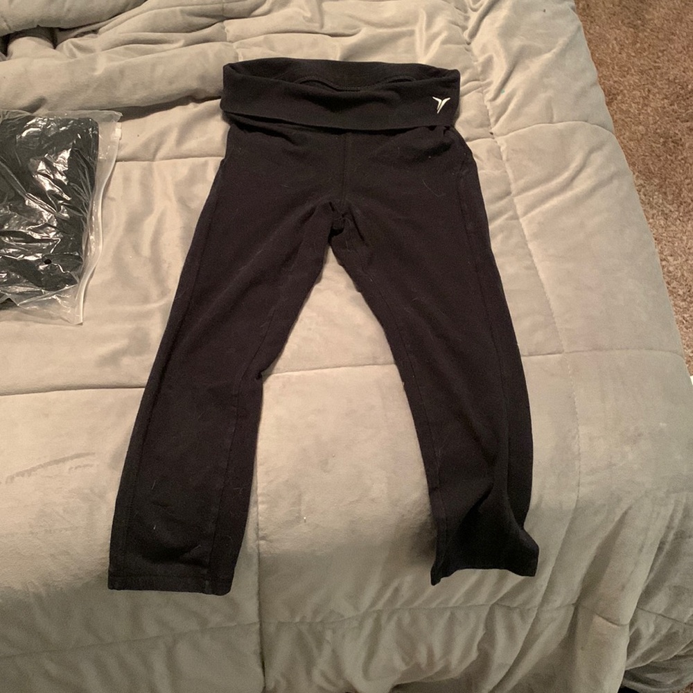 black leggings